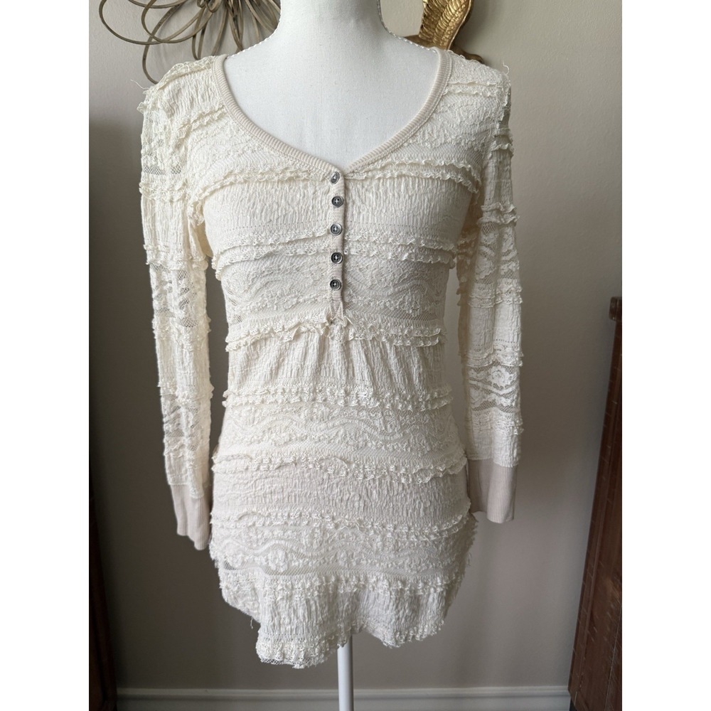 Hazel‎ Lace Knit Top Medium Ivory Boho Cottagecore Ruffle Henley Long Sleeve